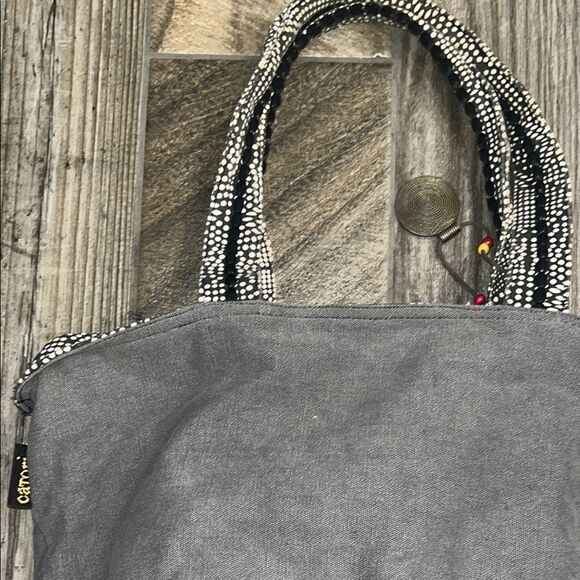 Catori Elegant boho Black and Tan Tote with Eye-Catching Design - Picture 3 of 4